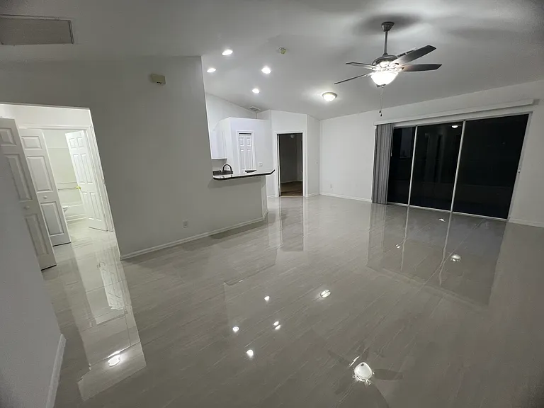 1541 Hightower Ave S — Photo 10