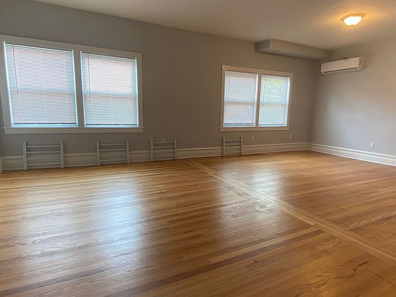 3rd image of 160 Brookside Ave Floor 2