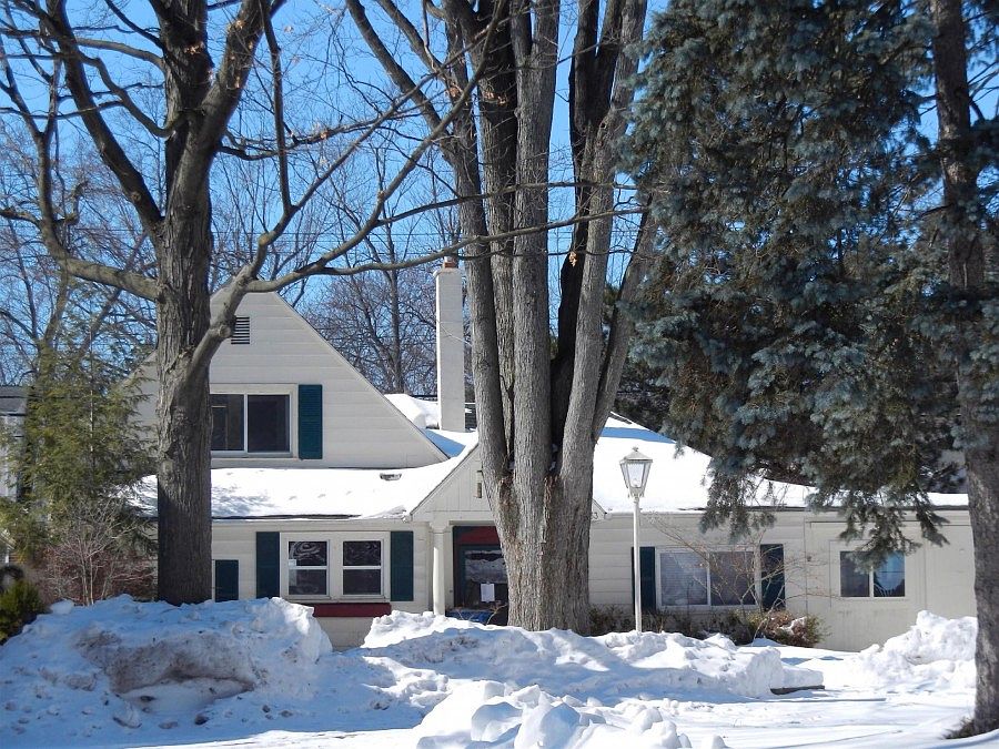 1st image of 433 N Evergreen St