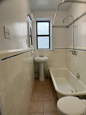 Rented by Gur Altberg, LREB | media 7