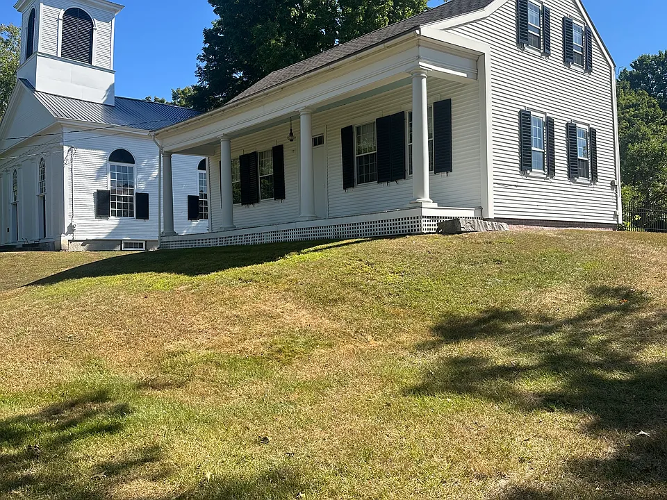 12 E Pittston Rd