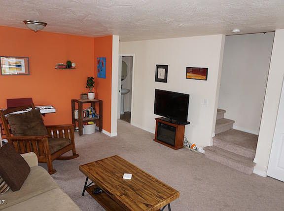 3rd image of 1420 Stoddard St APT A