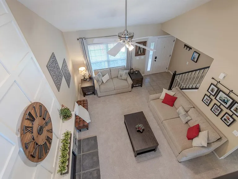 7713 Alexandra Dr — Photo 4