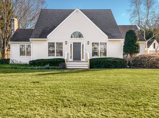 4 Flying Point Rd, Southampton, NY 11968