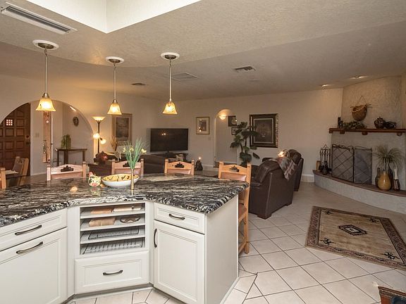 3rd image of 3480 Oro Grande Blvd