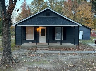 1913 Sapona Rd, Fayetteville, NC 28312