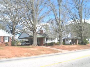 860 Dabney Dr, Henderson, NC 27536