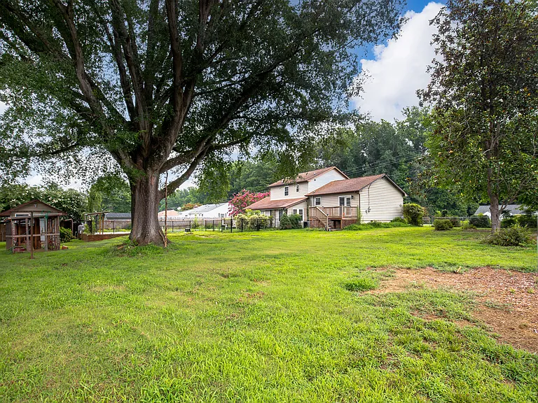 2510 Bicors Dr — Photo 39