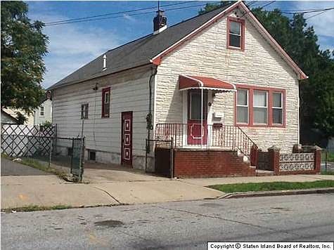 3rd image of 149 Clifton Ave