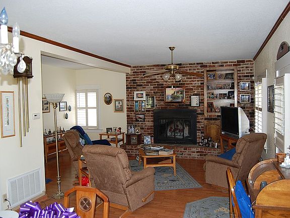 5th image of 534 S Del Puerto Ave
