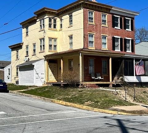 3rd image of 453 W Gay St #0