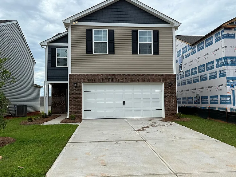 1359 37th Avenue Ln NE — Photo 28