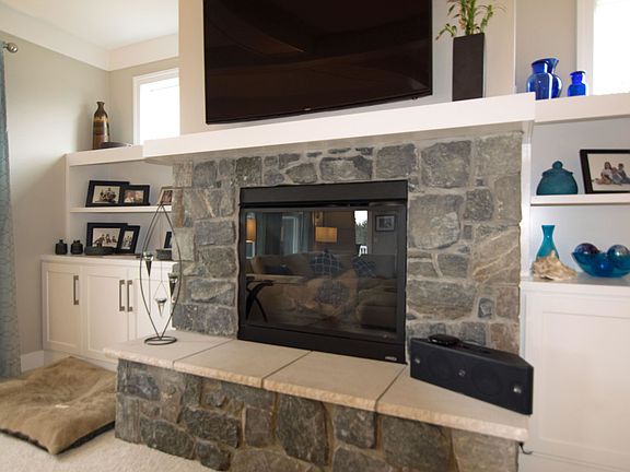 2nd image of 5099 Pine Island Dr NE