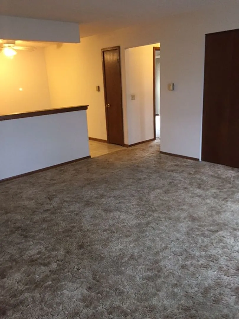 1919 Tamarack — Photo 3