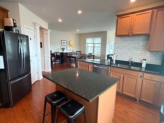 3rd image of 120 University Ave #2301