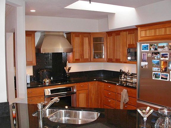 2nd image of 365 Forest Ave APT 5C