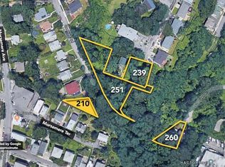 210 Greenvale Ave, Yonkers, NY 10703