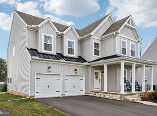 15 Patricia Dr, Trappe, PA