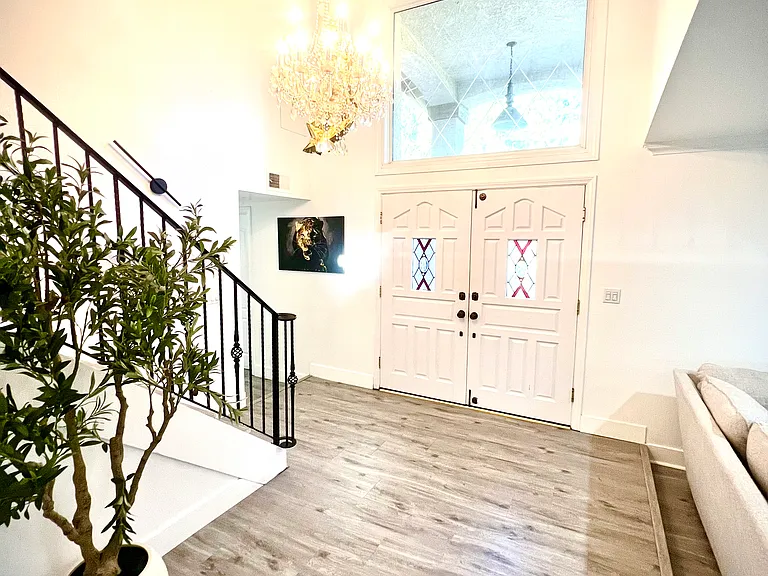 8927 Seranata Dr — Photo 6