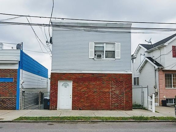 2nd image of 714 Port Richmond Ave
