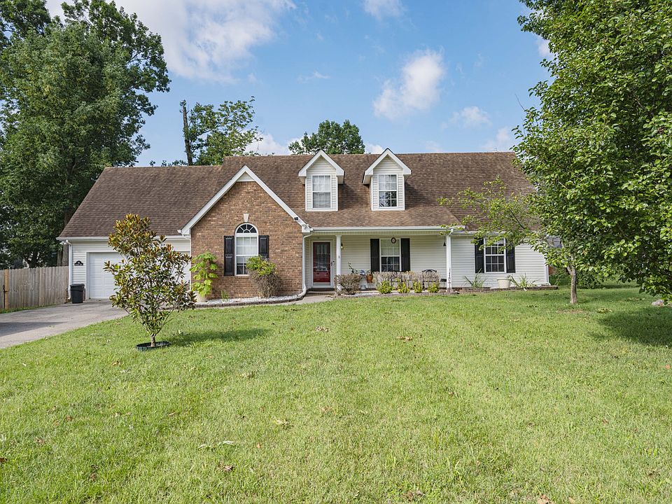1st image of 811 Buckhaven Dr
