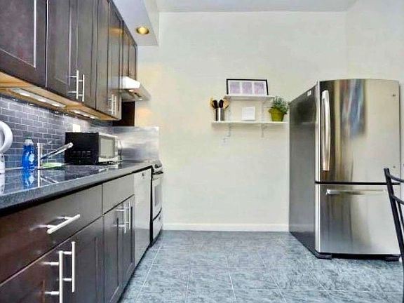 3rd image of 1121 1st Ave #2B