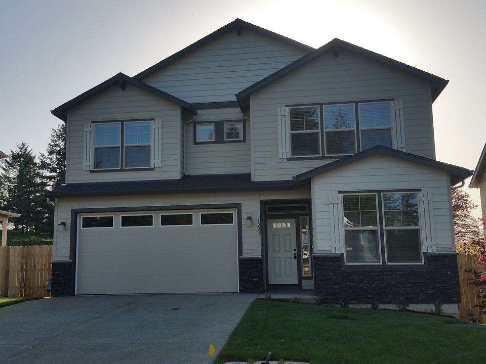 1st image of 4223 NE Tacoma Ct