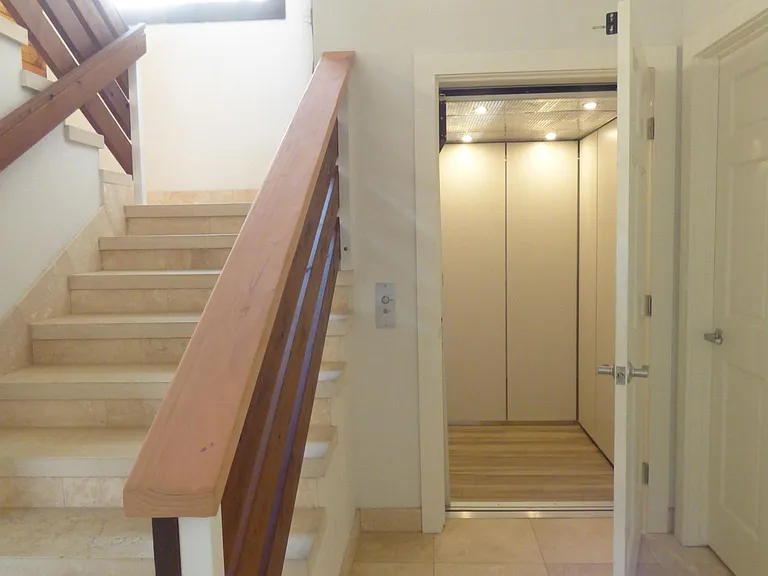75-154 Sarona Ln #302 — Photo 5