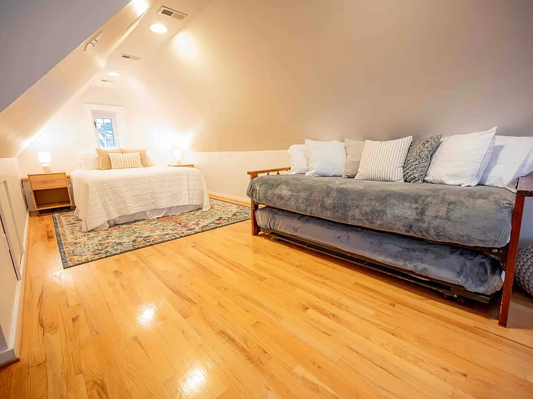 3752 Benton St NW — Photo 17