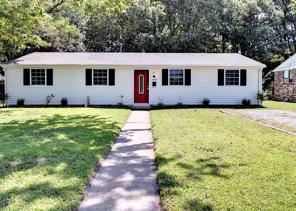 2nd image of 1938 Beall Dr