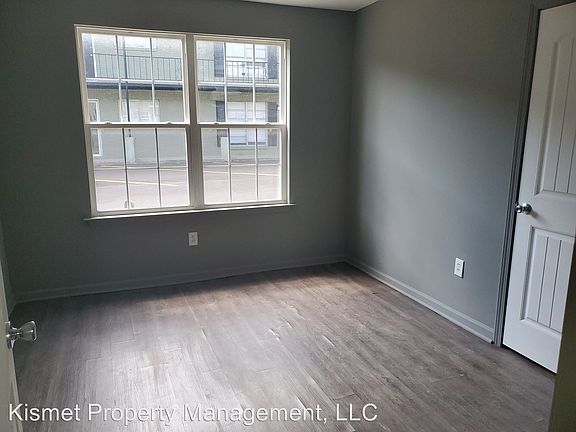5th image of 3447 Southern Ave APT 2