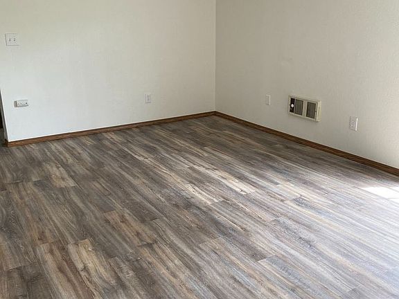 2nd image of 10804 157th Street Ct E APT 3