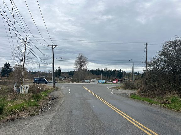 5th image of 10102 232nd St E