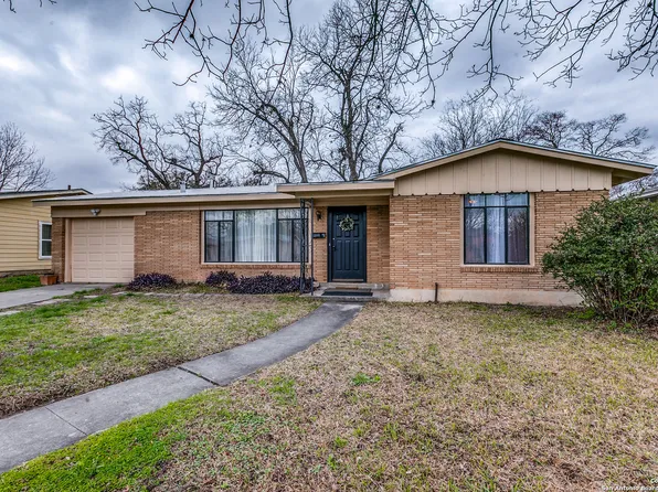 57 VAUGHAN PL, San Antonio, TX 78201