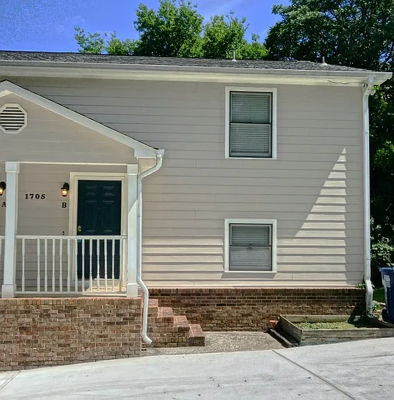 1705 Toll Gate Rd SE #B — Photo 1