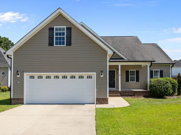 904 Willow Leaf Ct, Dunn, NC 28334