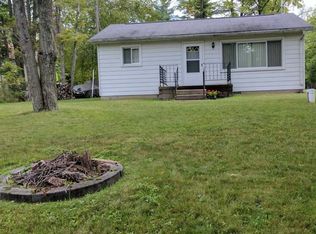 624 Paradise Dr, Beaverton, MI 48612