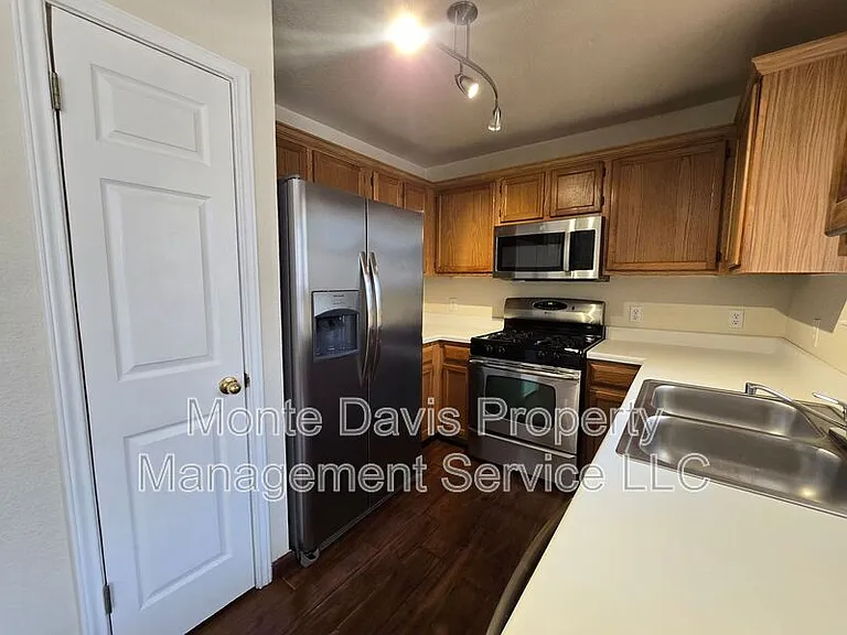 505 Shant St — Photo 4