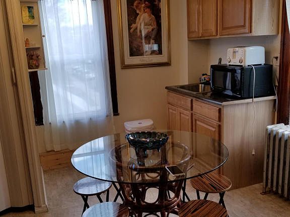 5th image of 91 Tysen St #1B