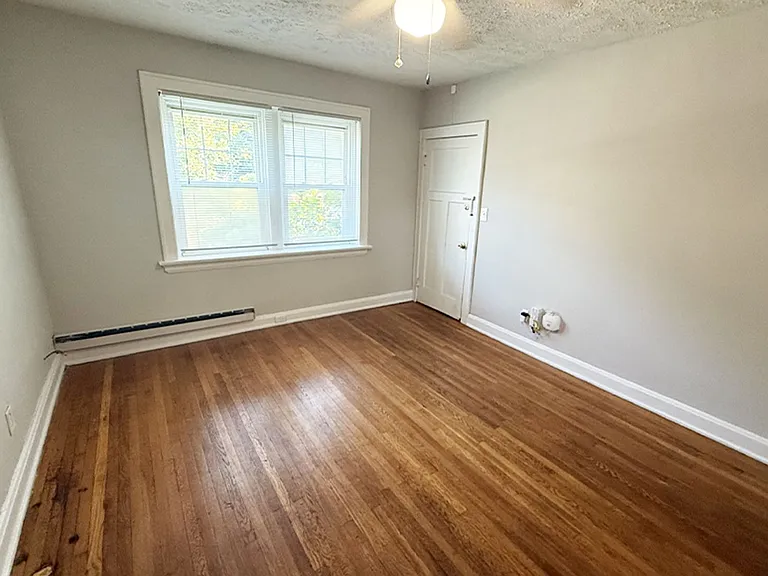 415-419-423 Probasco St — Photo 30
