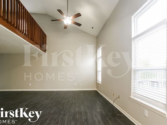 3rd image of 15472 Fawn Meadow Dr