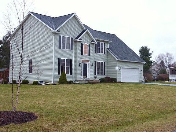 2nd image of 32 Anncox Ln