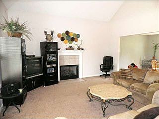 4th image of 307 Camperdown Ct