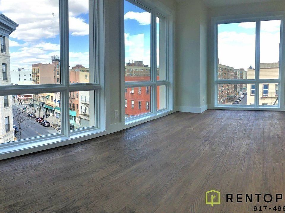 1st image of 83 Graham Ave #419