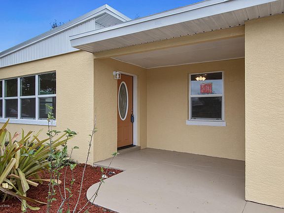 2nd image of 105 Orchid Blvd