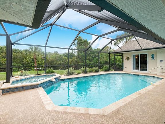4th image of 87 Long Meadow Pl