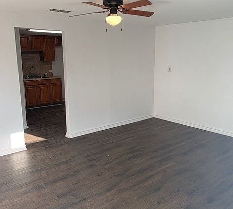 2nd image of 681 Pratt Rd