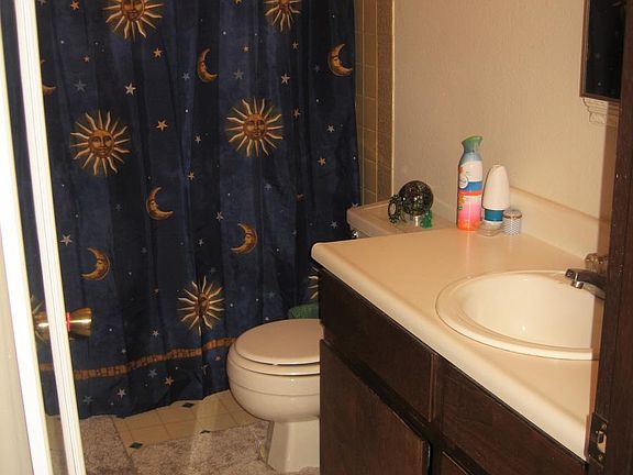 3rd image of 2335 Dearborn Ave APT D