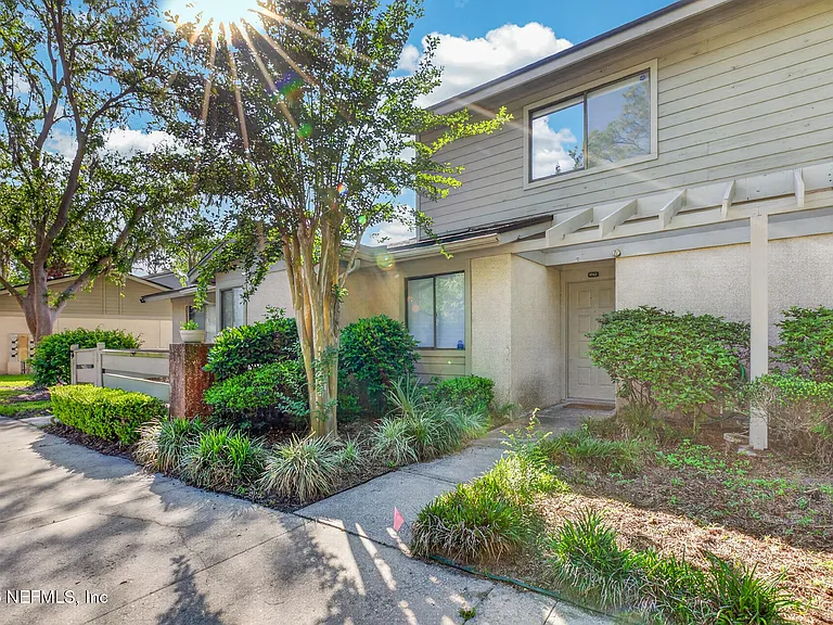 7701 Baymeadows Cir W #1052 — Photo 3
