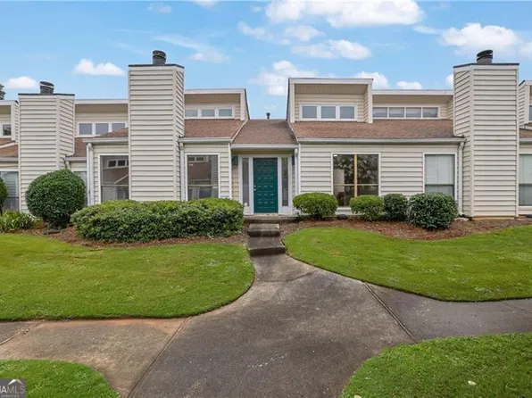 833 Serramonte Dr, Marietta, GA 30068